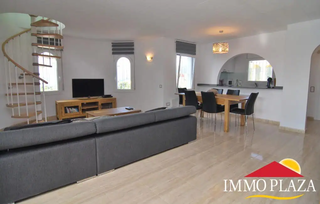 Stunning villa with 4 (5) bedrooms, swimming pool and panoramic views, Palau Saverdera – Costa Brava – photo 3