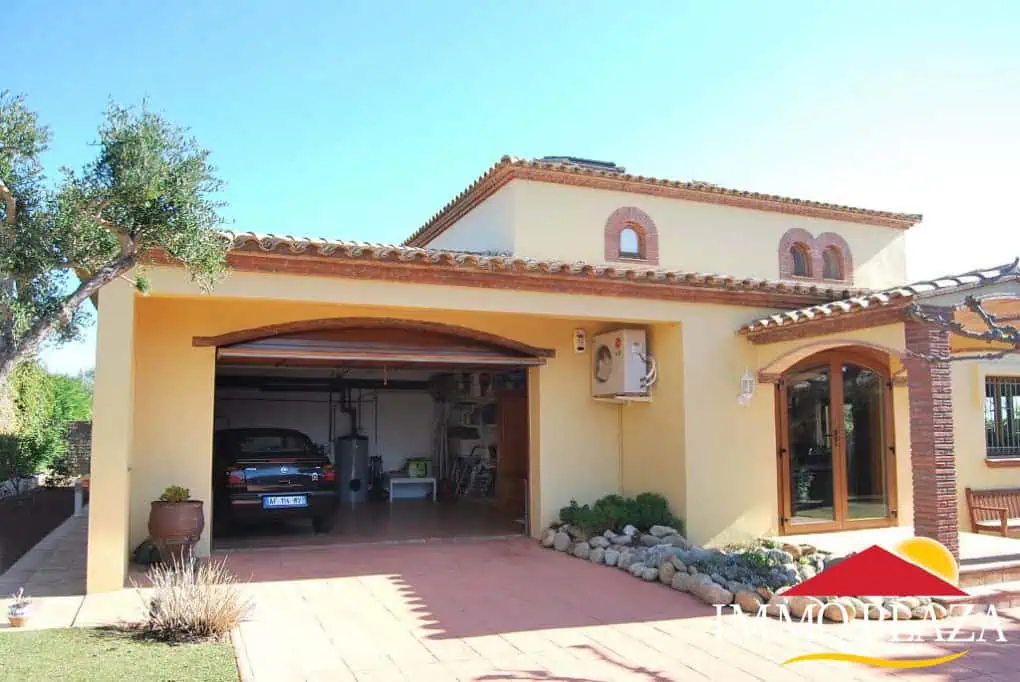 Spacious villa on a plot of 1.225m2 facing south, on the Golf Peralada – Costa Brava – photo 54