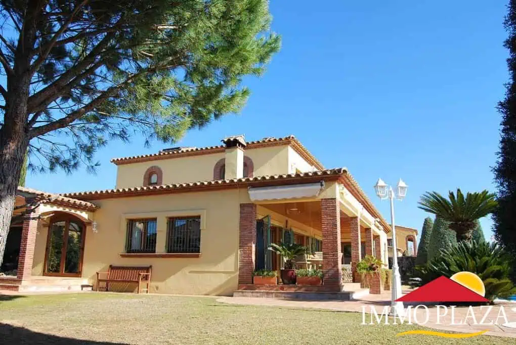Spacious villa on a plot of 1.225m2 facing south, on the Golf Peralada – Costa Brava – photo 49