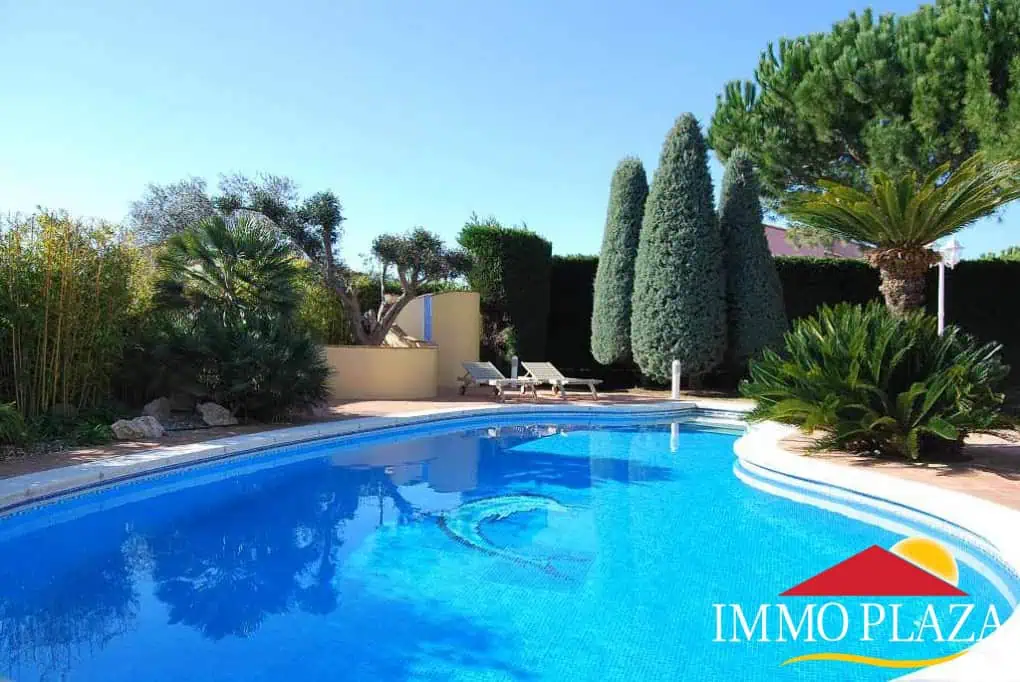 Spacious villa on a plot of 1.225m2 facing south, on the Golf Peralada – Costa Brava – photo 22