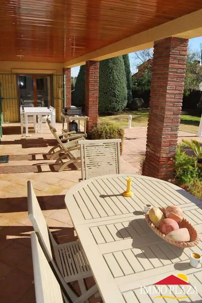 Spacious villa on a plot of 1.225m2 facing south, on the Golf Peralada – Costa Brava – photo 19