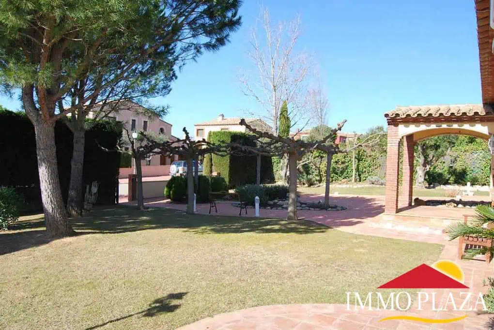 Spacious villa on a plot of 1.225m2 facing south, on the Golf Peralada – Costa Brava – photo 52