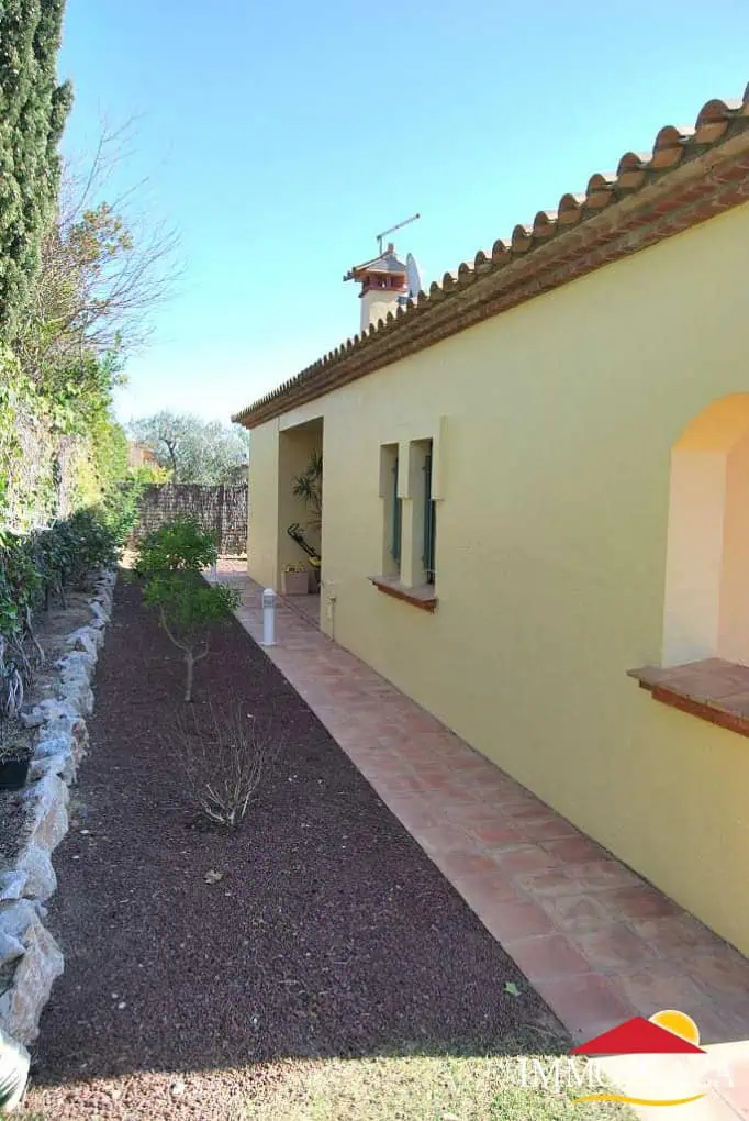 Spacious villa on a plot of 1.225m2 facing south, on the Golf Peralada – Costa Brava – photo 51