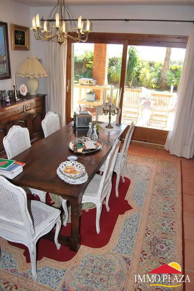 Spacious villa on a plot of 1.225m2 facing south, on the Golf Peralada – Costa Brava – photo 18