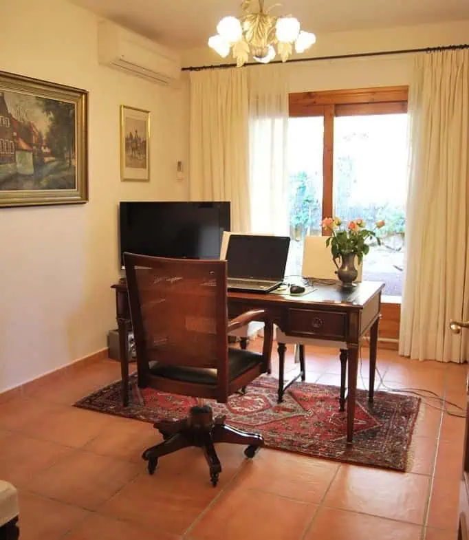 Spacious villa on a plot of 1.225m2 facing south, on the Golf Peralada – Costa Brava – photo 35
