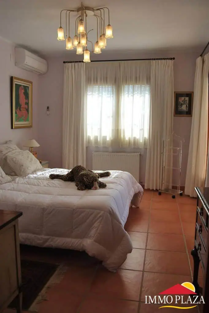 Spacious villa on a plot of 1.225m2 facing south, on the Golf Peralada – Costa Brava – photo 30