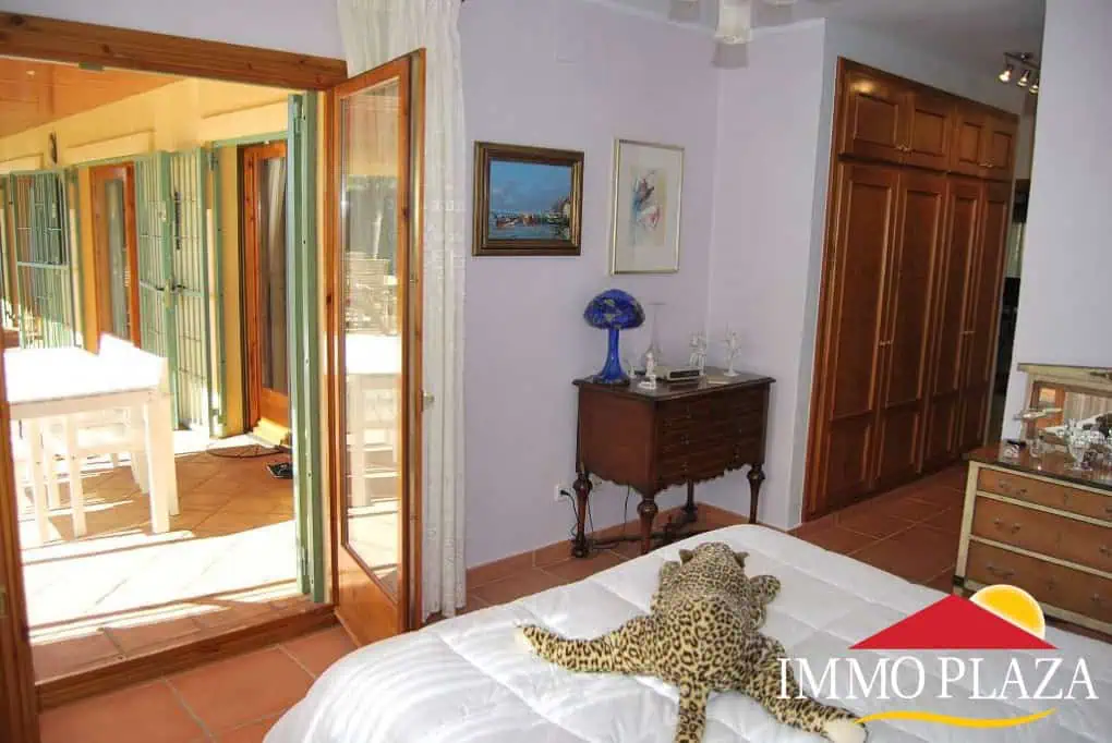 Spacious villa on a plot of 1.225m2 facing south, on the Golf Peralada – Costa Brava – photo 33