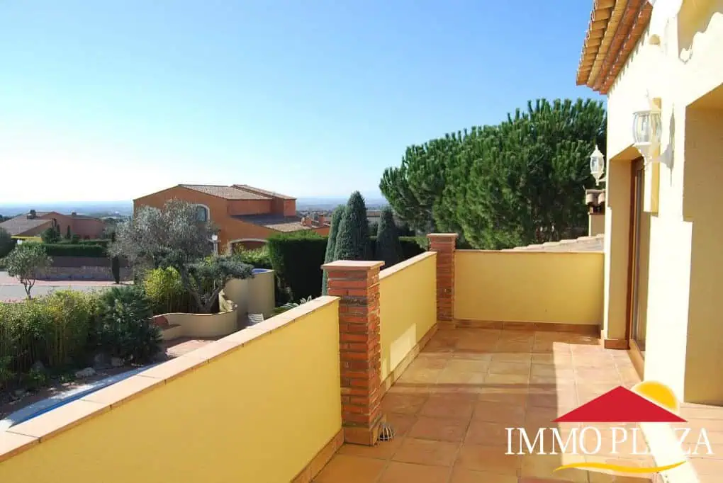 Spacious villa on a plot of 1.225m2 facing south, on the Golf Peralada – Costa Brava – photo 41