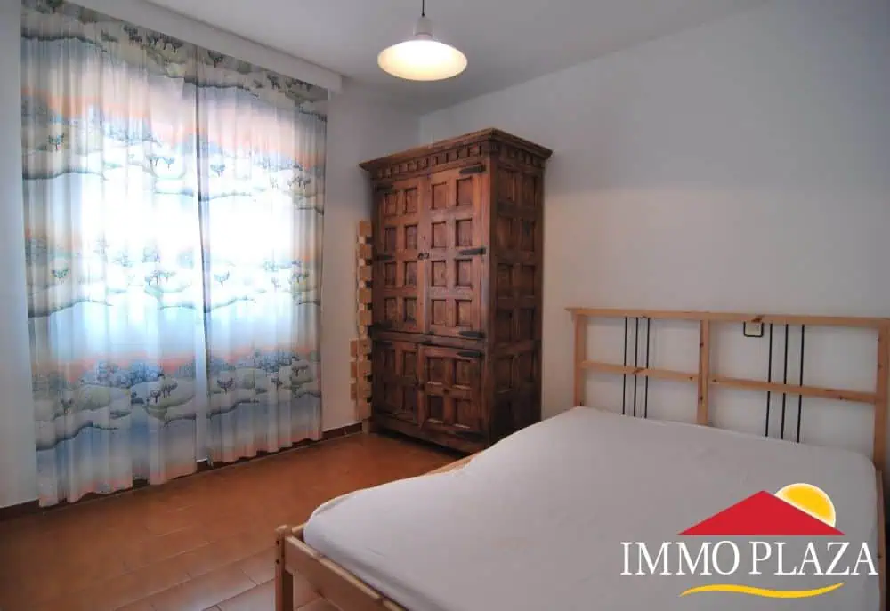 Beautiful holiday apartment close to the beach and center of Empuriabrava with south facing terrace – photo 4