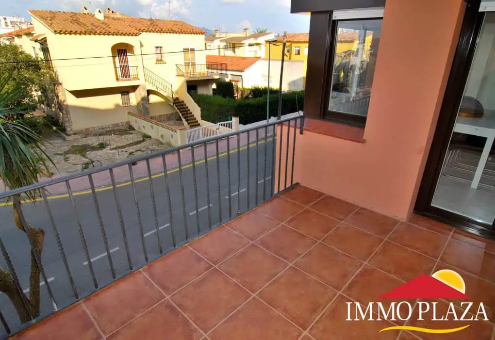 Fully renovated apartment in the city center, 2min walk from the beach of Empuriabrava – Costa Brava – photo 3
