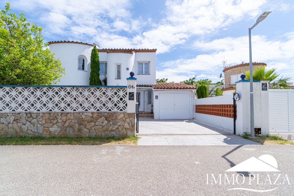 Villa Verano! Close to the town center, 3 bedrooms, swimming pool, summer kitchen, garage, quiet location ! – photo 9