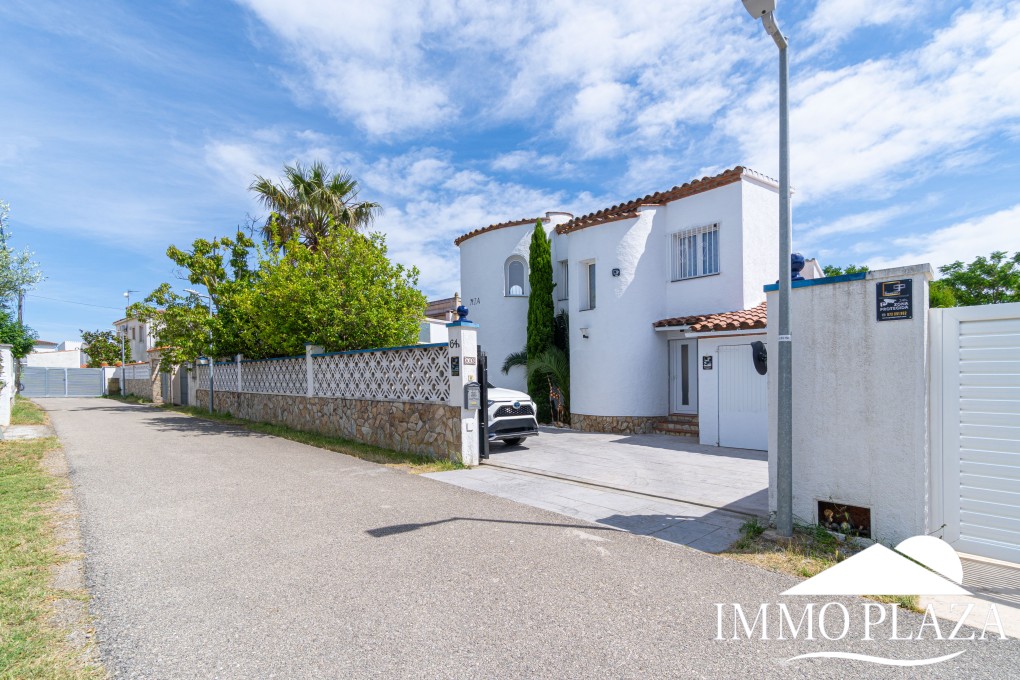 Villa Verano! Close to the town center, 3 bedrooms, swimming pool, summer kitchen, garage, quiet location ! – photo 10