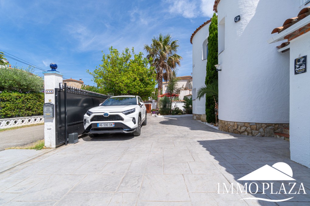 Villa Verano! Close to the town center, 3 bedrooms, swimming pool, summer kitchen, garage, quiet location ! – photo 13