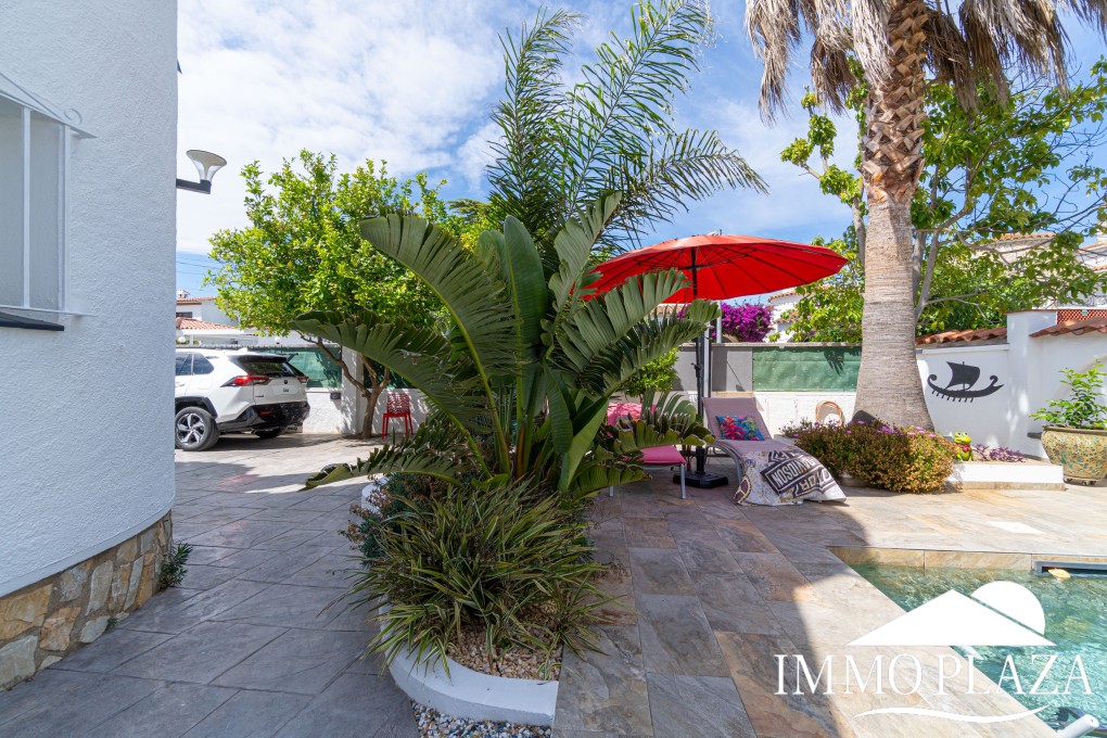 Villa Verano! Close to the town center, 3 bedrooms, swimming pool, summer kitchen, garage, quiet location ! – photo 16