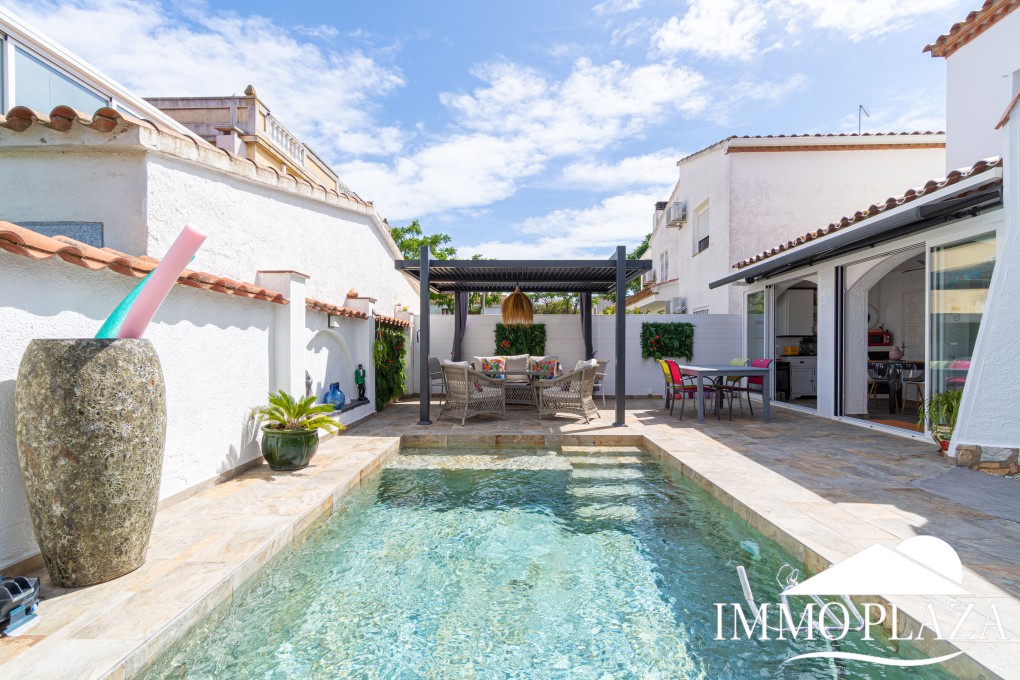 Villa Verano! Close to the town center, 3 bedrooms, swimming pool, summer kitchen, garage, quiet location ! – photo 39
