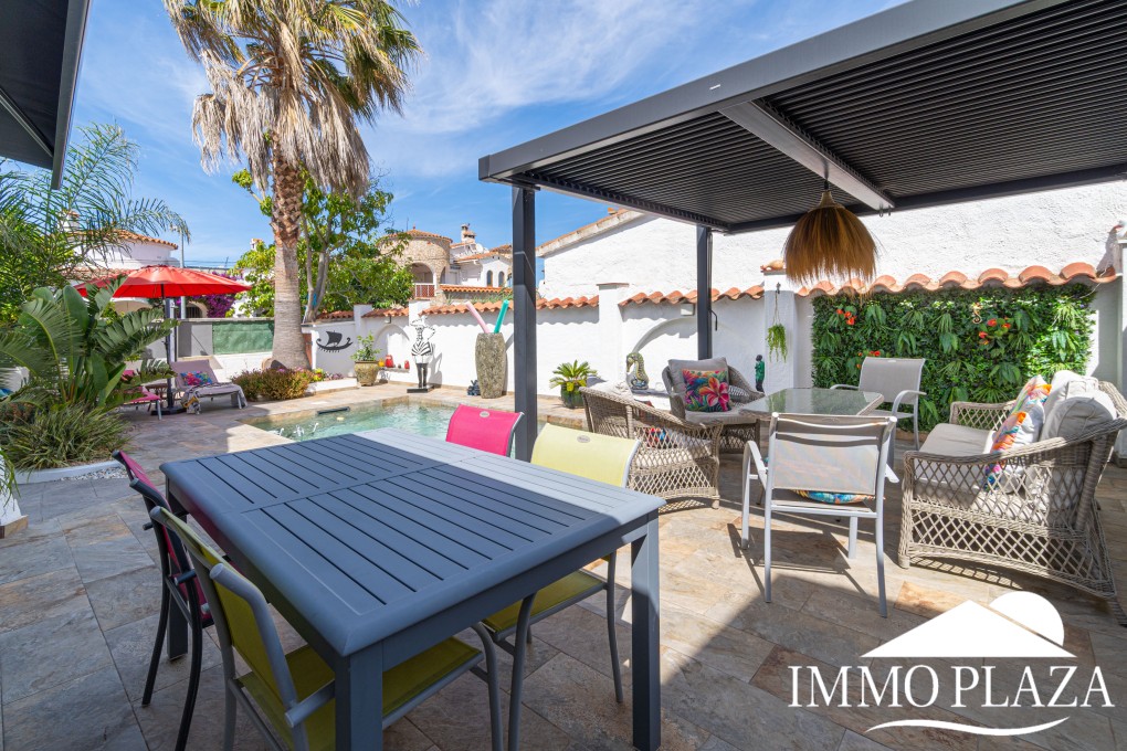 Villa Verano! Close to the town center, 3 bedrooms, swimming pool, summer kitchen, garage, quiet location ! – photo 42