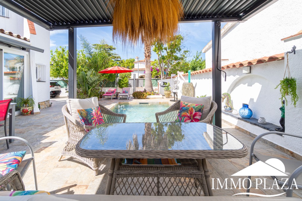 Villa Verano! Close to the town center, 3 bedrooms, swimming pool, summer kitchen, garage, quiet location ! – photo 43