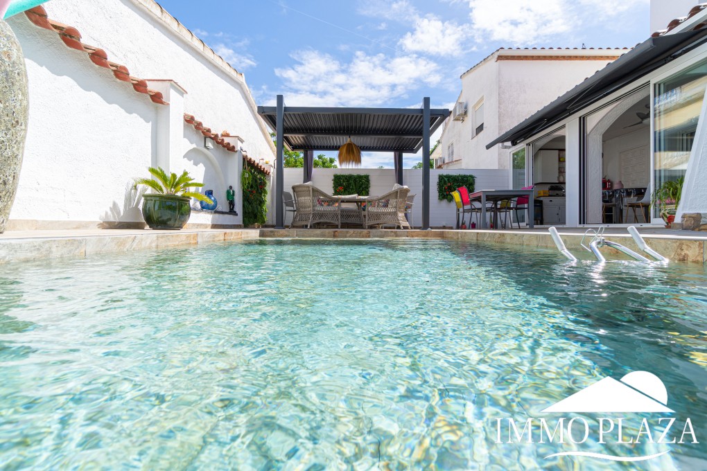Villa Verano! Close to the town center, 3 bedrooms, swimming pool, summer kitchen, garage, quiet location ! – photo 6