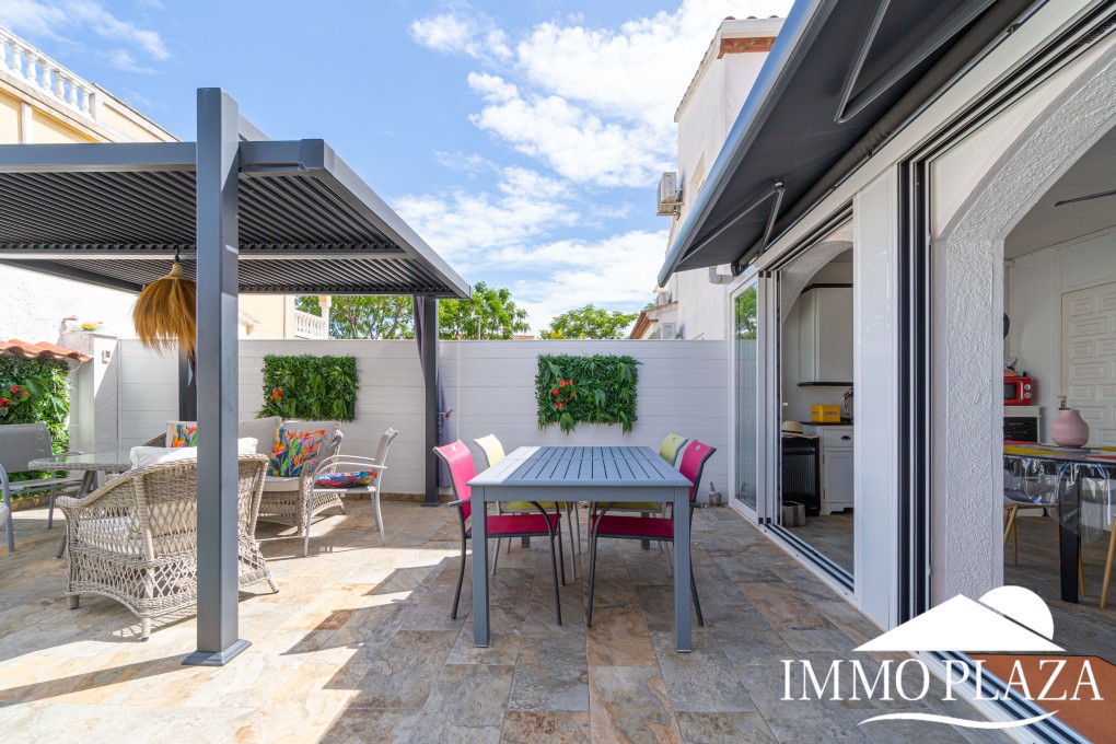 Villa Verano! Close to the town center, 3 bedrooms, swimming pool, summer kitchen, garage, quiet location ! – photo 41