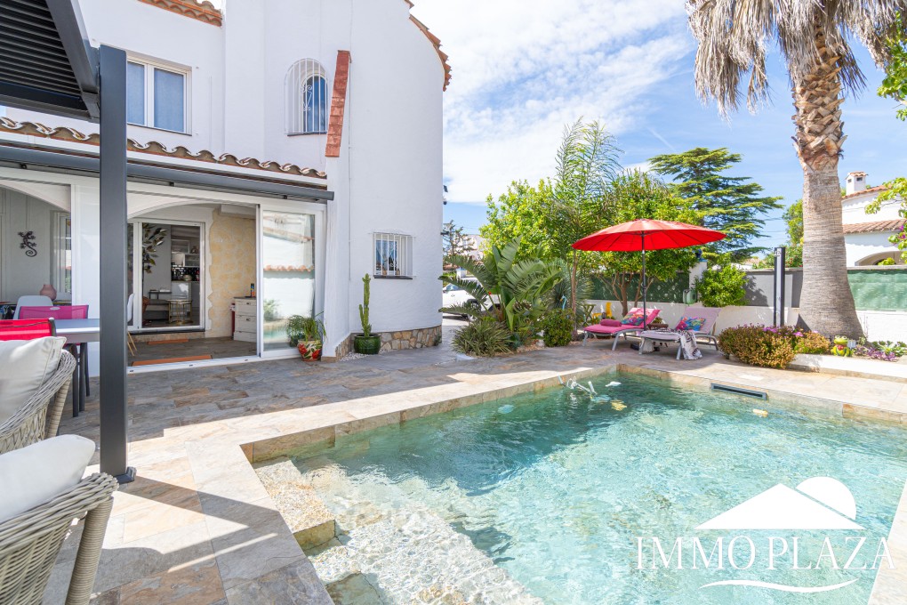 Villa Verano! Close to the town center, 3 bedrooms, swimming pool, summer kitchen, garage, quiet location ! – photo 47