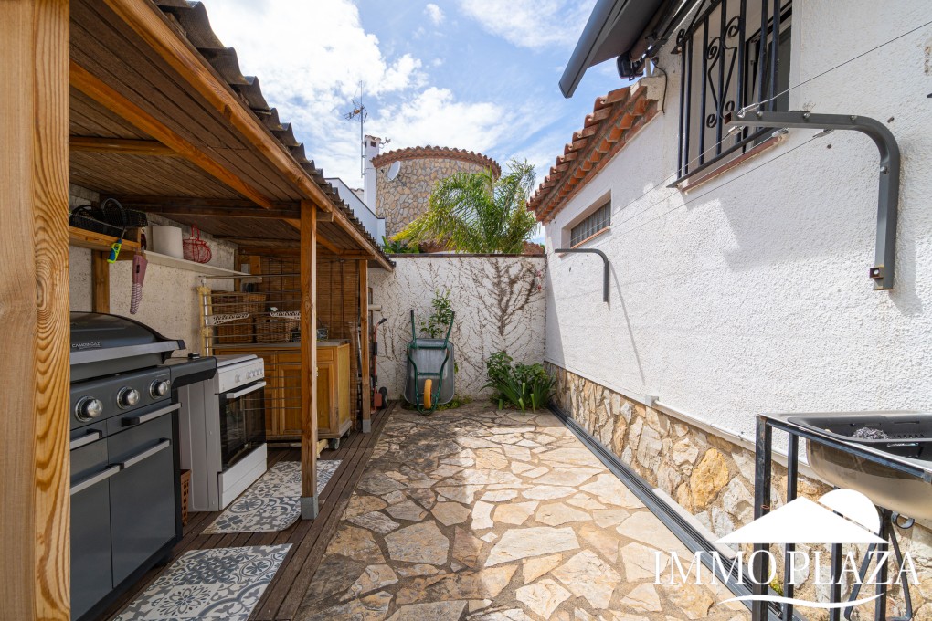 Villa Verano! Close to the town center, 3 bedrooms, swimming pool, summer kitchen, garage, quiet location ! – photo 63