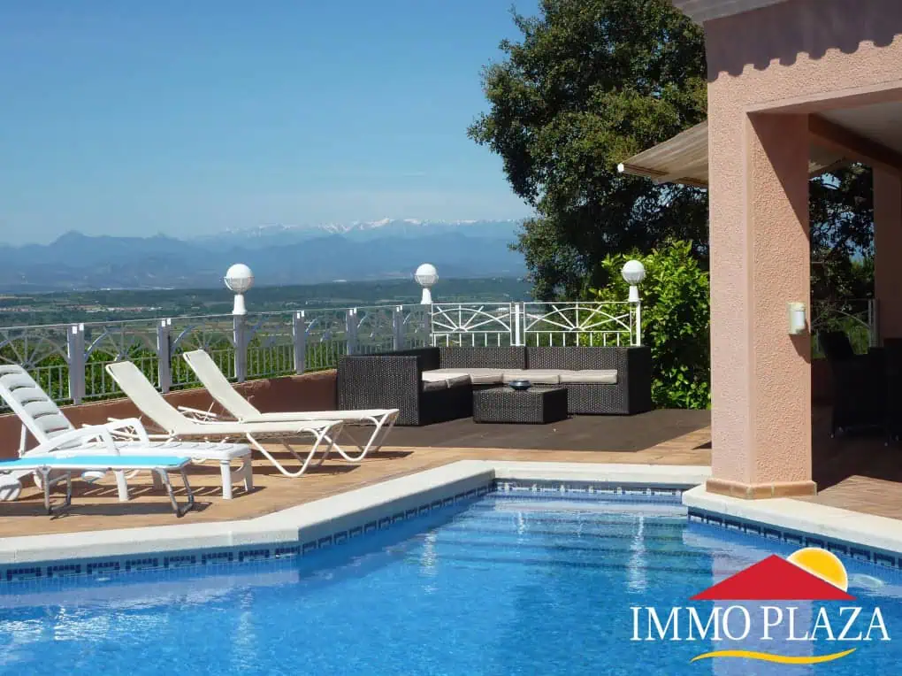 Lovely villa with guest house and stunning views over the Bay of Roses – Palau Saverdera – photo 2