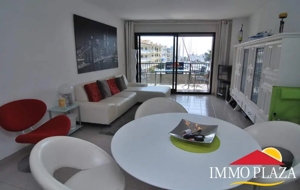 Bright and luxurious apartment overlooking two harbors of Empuriabrava – Costa Brava – photo 3