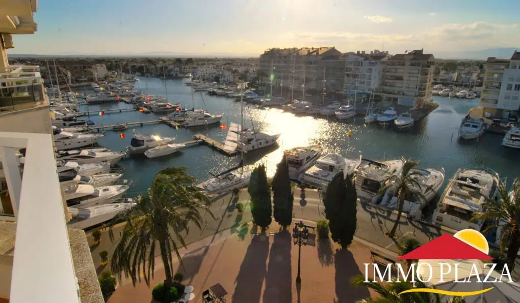 Bright studio with stunning views over the marina of Empuriabrava and the Mountains – Ampuria-brava – Costa Brava North – photo 6