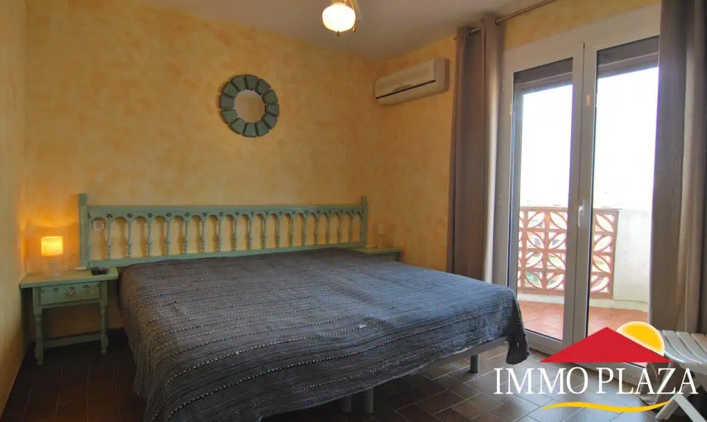 RESERVED – Spacious Penthouse in Porto Fino, canal views, close to the beach of Empuriabrava (communal parking) – photo 20