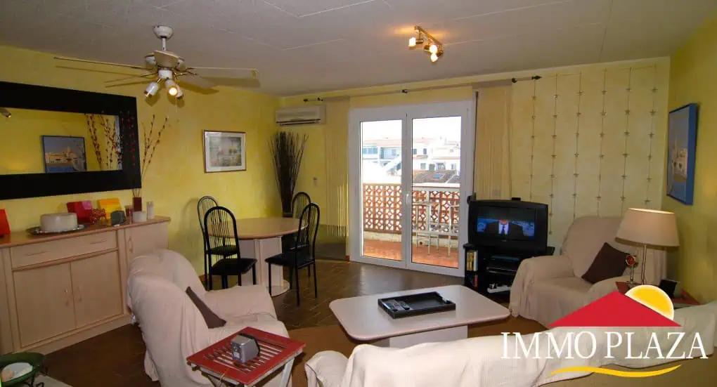 RESERVED – Spacious Penthouse in Porto Fino, canal views, close to the beach of Empuriabrava (communal parking) – photo 7