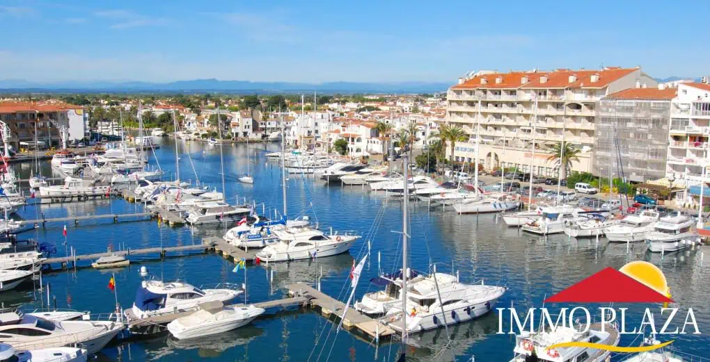 Beautiful 67m2 apartment, two bedrooms with terrace of 16m2 and a superb view over Empuriabrava – Costa Brava – photo 2