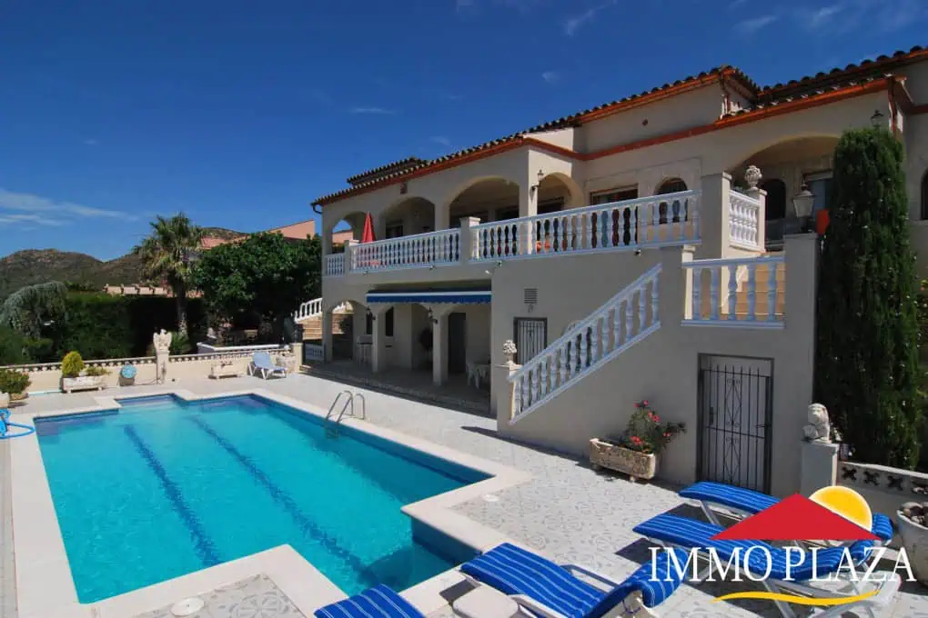 NICE VILLA 7 BEDROOMS, POOL, TENNIS, DOUBLE GARAGE, PLOT 2000M2 – PAU – COSTA BRAVA! – photo 6