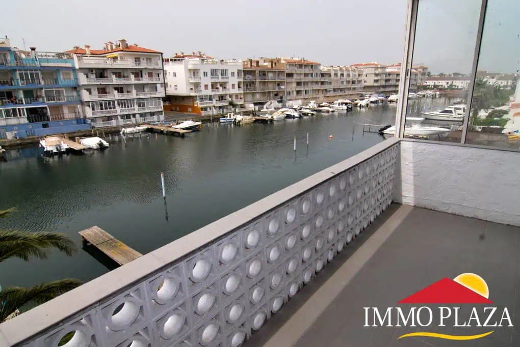 Modern apartment with 2 bedrooms and mooring 12 X 2,50M at 15 min. from junction Sea Empuriabrava – Costa Brava – photo 2