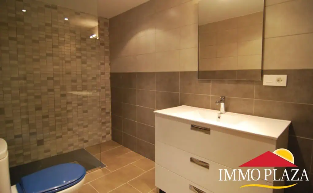 Modern apartment with 2 bedrooms and mooring 12 X 2,50M at 15 min. from junction Sea Empuriabrava – Costa Brava – photo 4