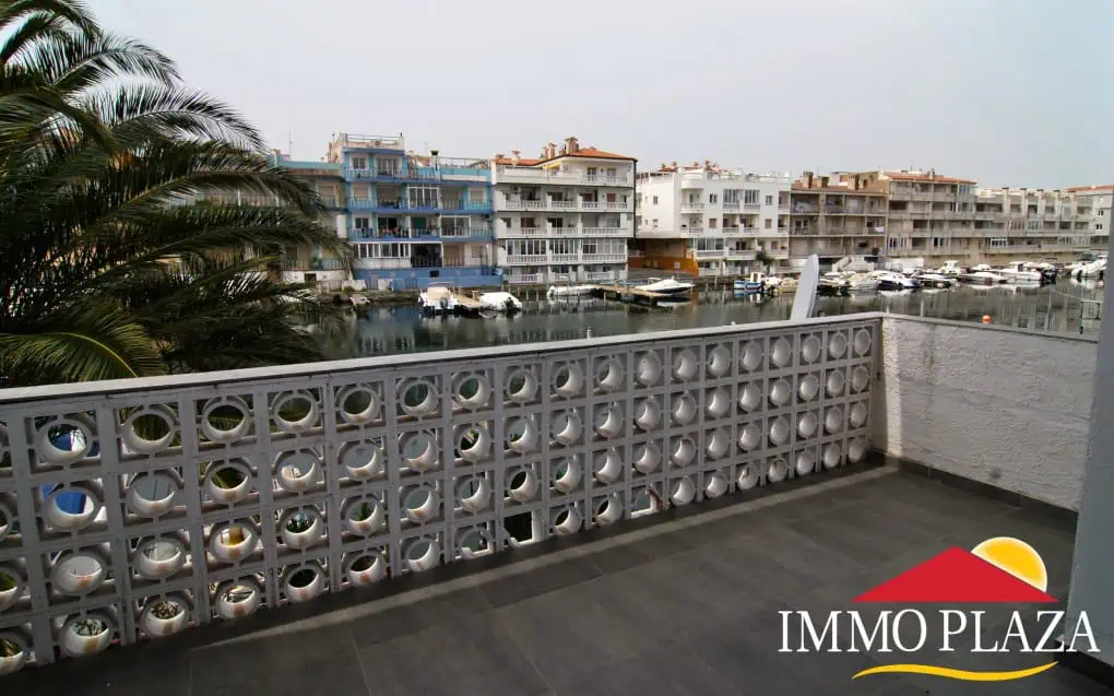 Modern apartment with 2 bedrooms and mooring 12 X 2,50M at 15 min. from junction Sea Empuriabrava – Costa Brava – photo 2