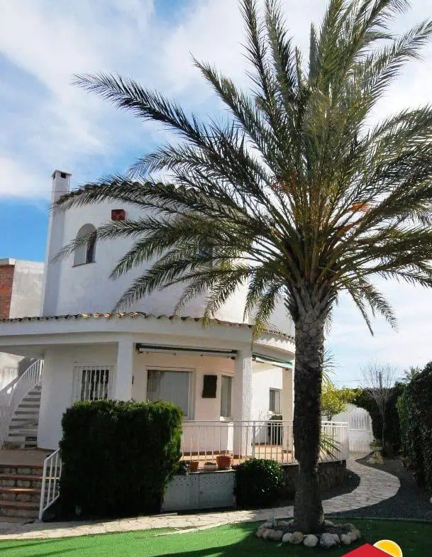 1st sea line Villa with private pool and mooring, 4 bedrooms on suite and much more ! – photo 5