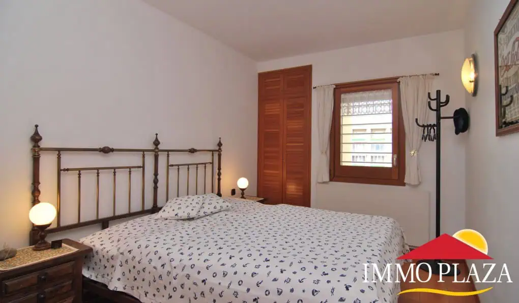 Spacious apartment located in Port Salins 5 min. from the beach, private garage in Empuriabrava – Girona – photo 6