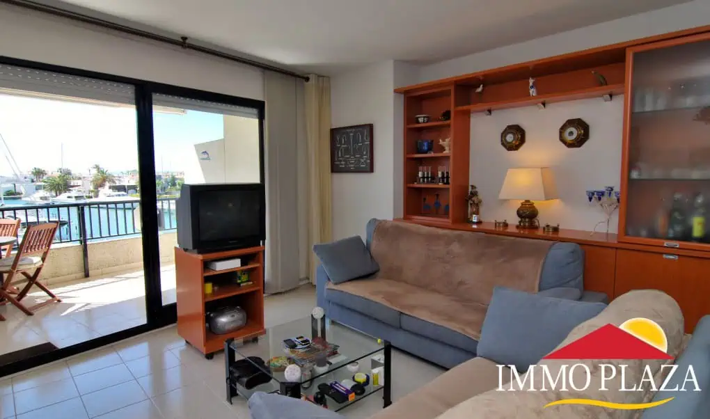 RESERVED: Beautiful luxury apartment located in the Main Port in Empuriabrava – Costa Brava North (option: private parking and storage room) – photo 4