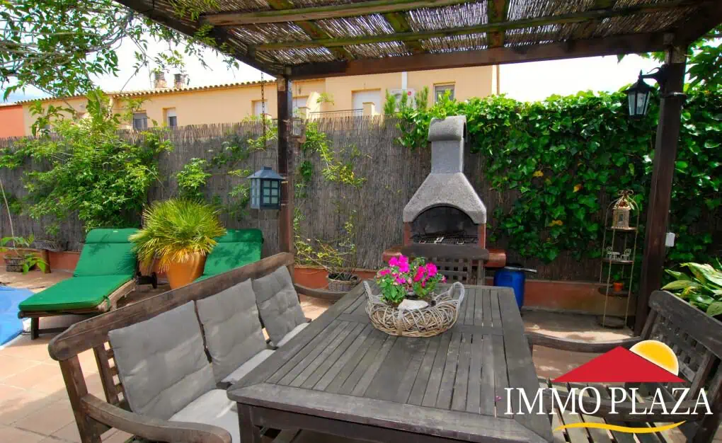 Pretty modern house, provided with all comforts, 4 bedrooms, garage, swimming pool – Empuriabrava – Costabrava – photo 6