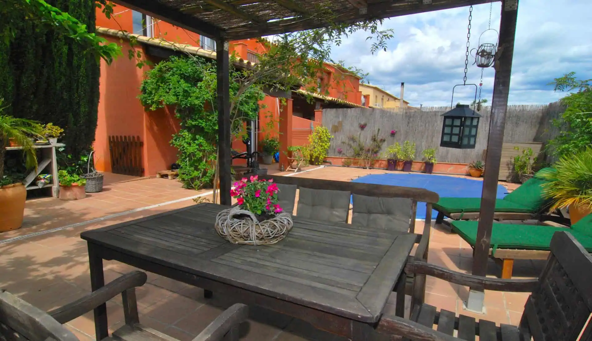 21052016103750_224 Pretty modern house, provided with all comforts, 4 bedrooms, garage, swimming pool – Empuriabrava – Costabrava