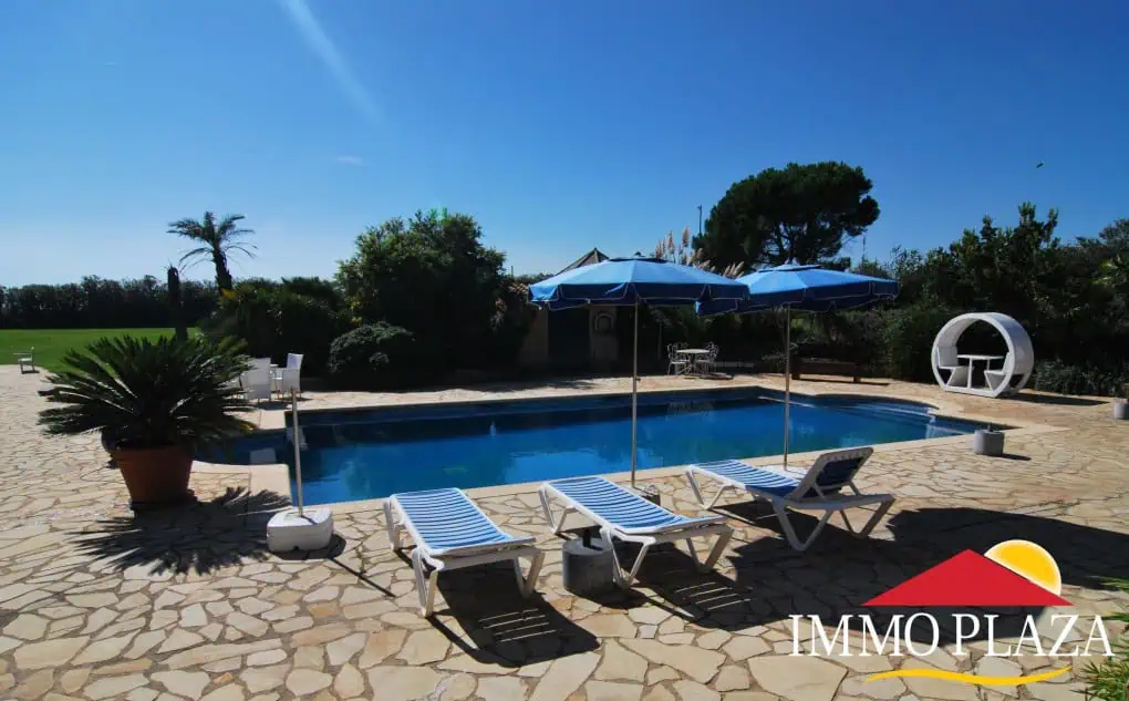 Exceptional masia with hotel license in Pedret y Marza in the Bay of Roses – Alt Emporda – photo 2