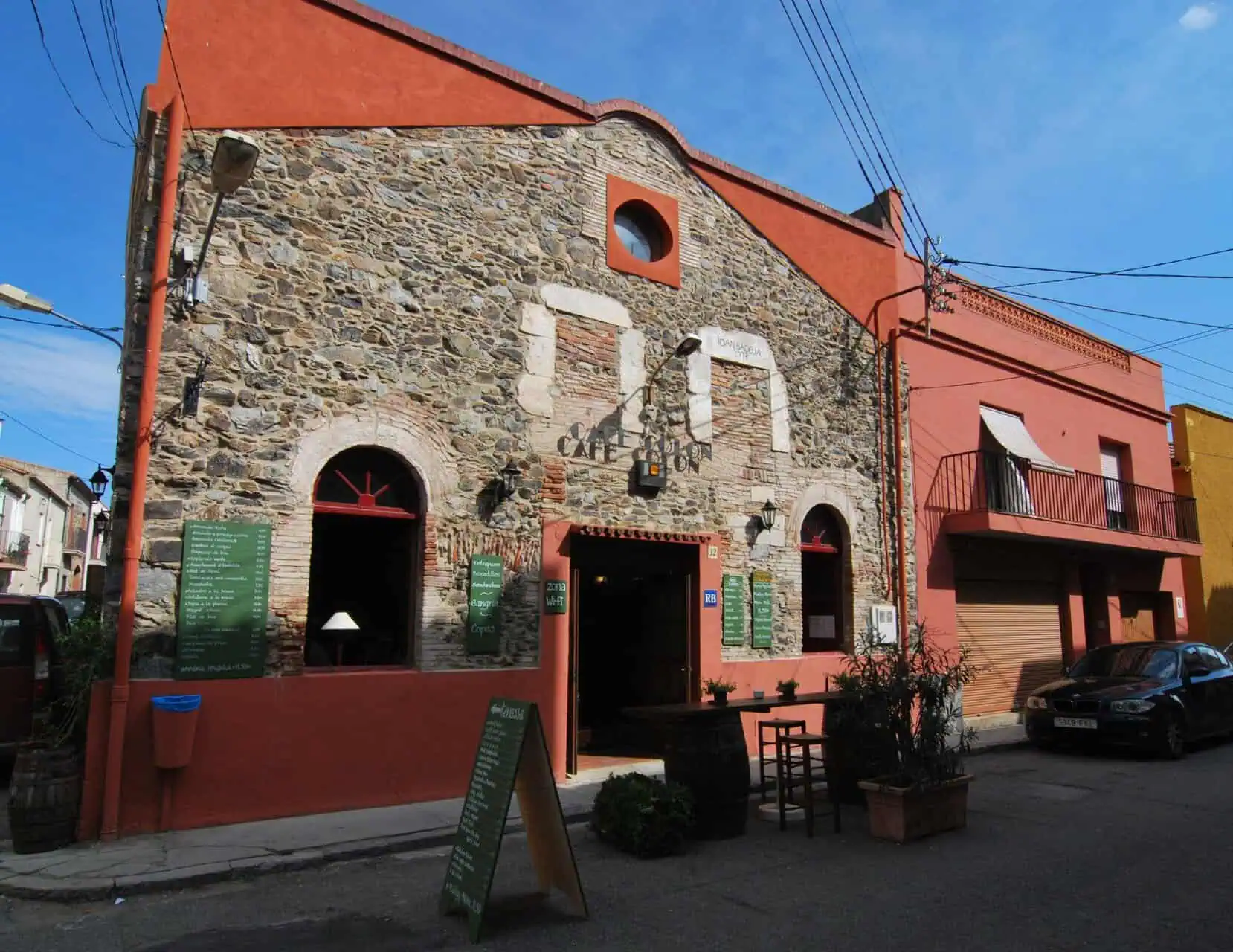 Leasehold: Rustic Bar & Restaurant existence for over 80 years, only 2 owners