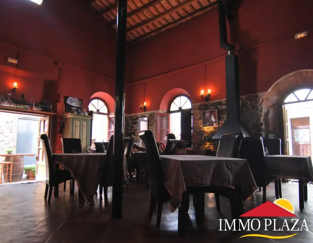 Leasehold: Rustic Bar & Restaurant existence for over 80 years, only 2 owners – photo 3