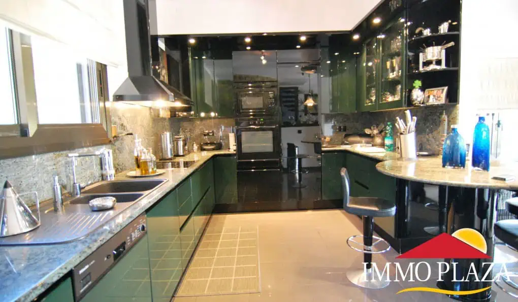 Beautiful Villa with 4 bedrooms, pool and large garden on the heights of Palau Saverdera-Costa Brava – photo 4