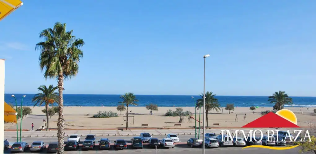 Spacious apartment in first sea line in Ampuriabrava with two large terraces and sea views, parking space optional – Bay of Roses – photo 2