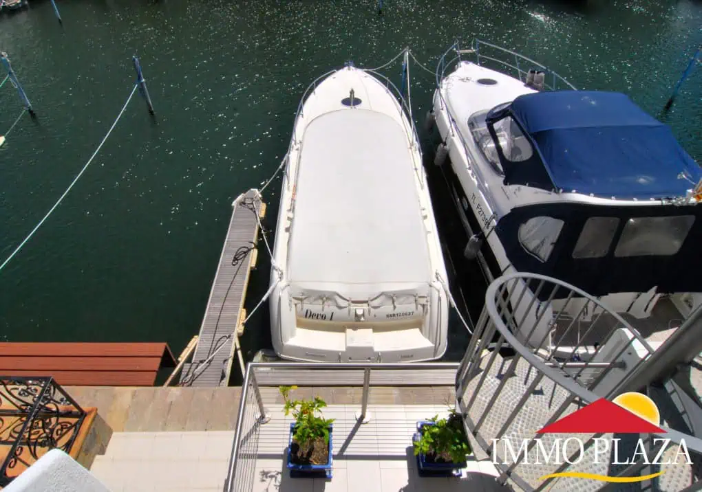Modern fisherman’s house with mooring 10×4 m, garage and parking in the marina of Empuriabrava – Costa Brava – photo 6