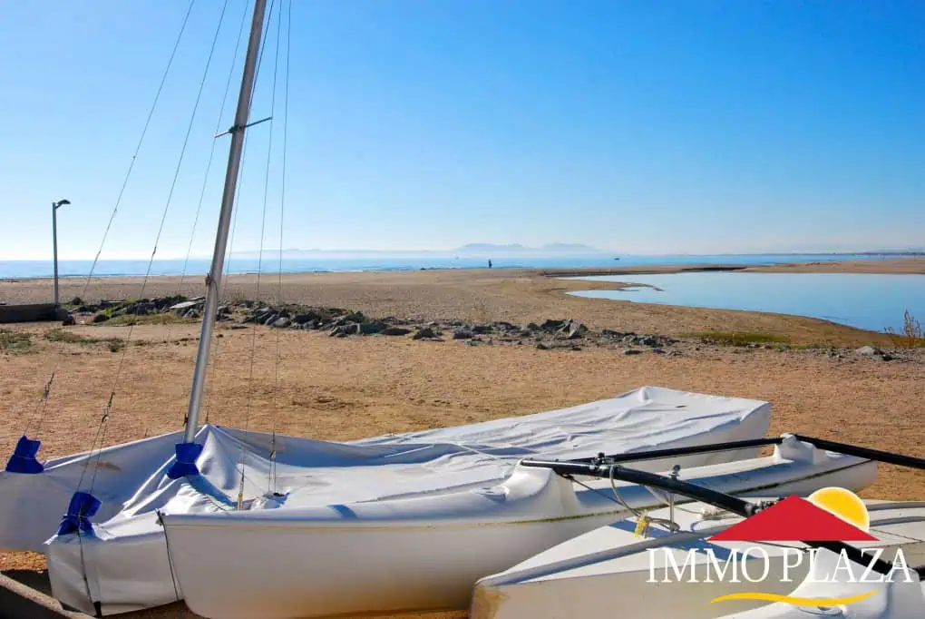 RESERVED: Apartment on the first line of the sea of 86m2 and 50m from the beach of Empuriabrava. – photo 33