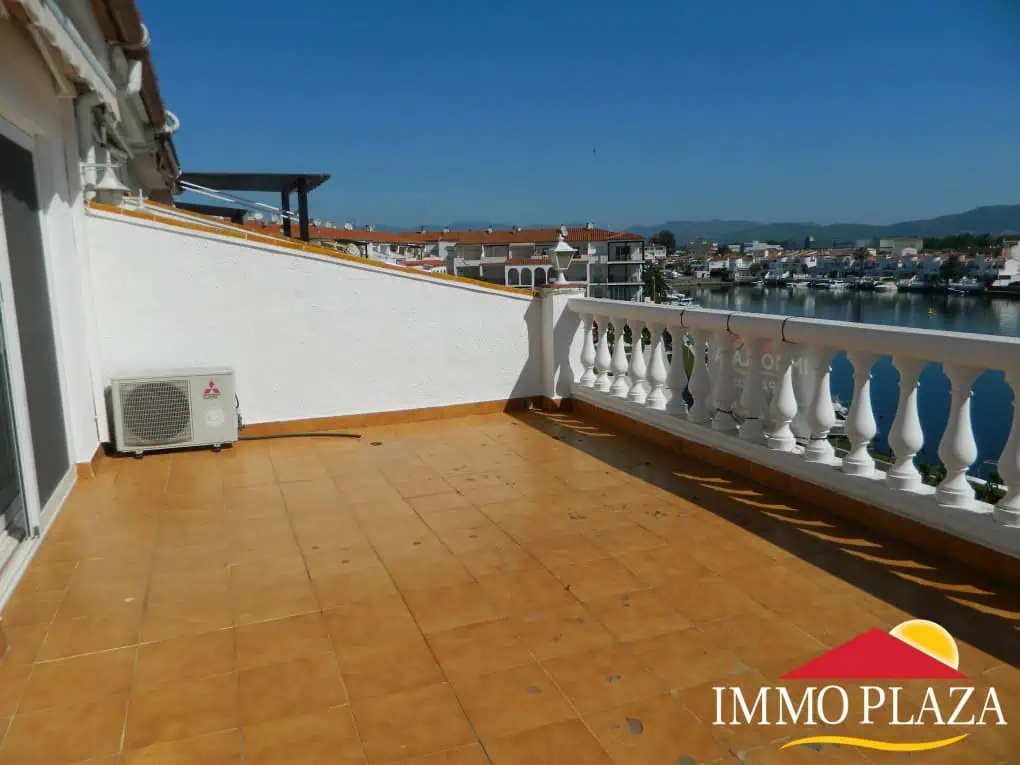 Empuriabrava Penthouse with large terrace, 2 swimming pools and poss. mooring (Optional Garage) – photo 3