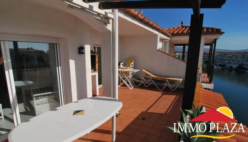 Beautiful apartment with stunning view of Lake San Maurici Empuriabrava, southern exposure – photo 2