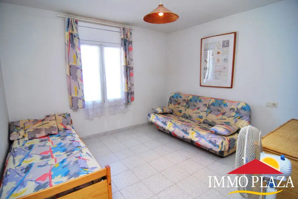 Beautiful apartment with stunning view of Lake San Maurici Empuriabrava, southern exposure – photo 6